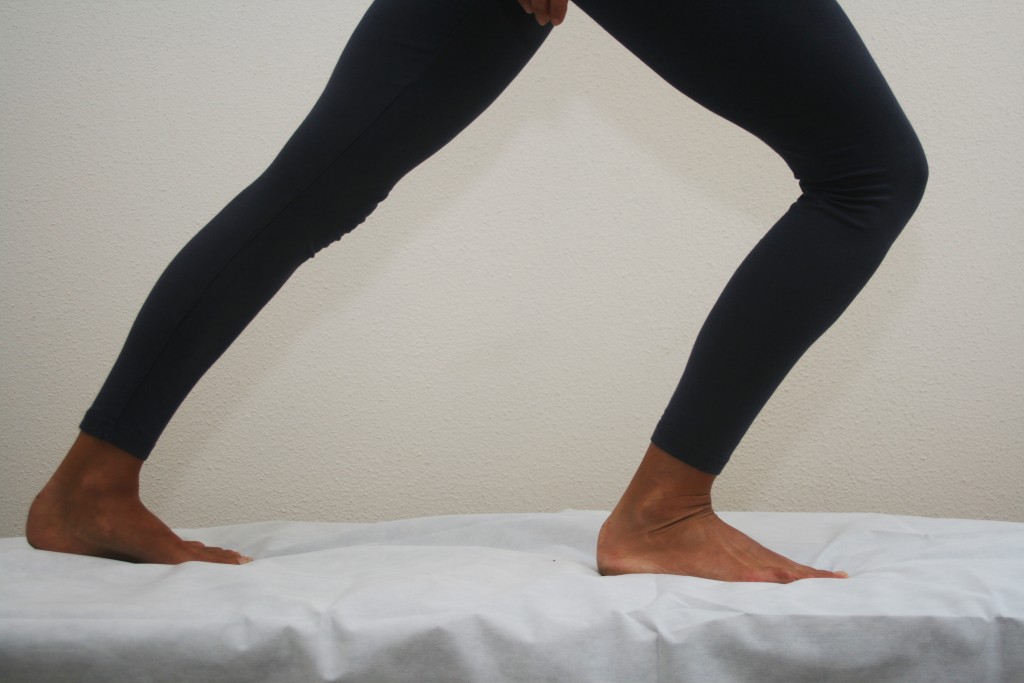 80. Auto mobilisation de la cheville en flexion extension et mobilisation globale Masseur
